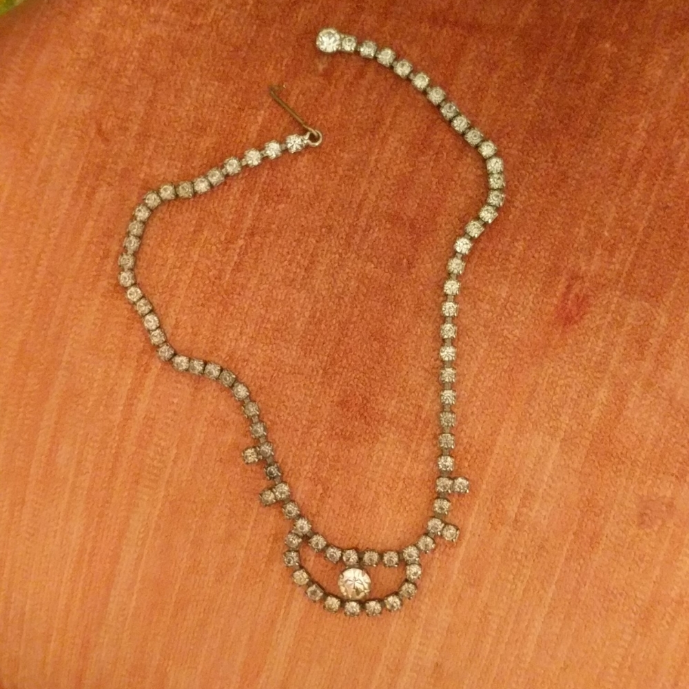 Necklace - Picture 2 of 3